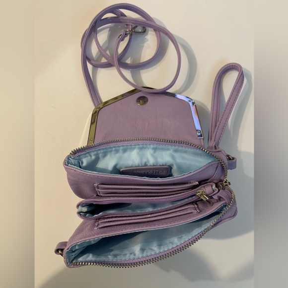 Charming Charlie Lavender Lilac Wristlet Wallet purse with crossbody Strap LNC - Picture 2 of 8
